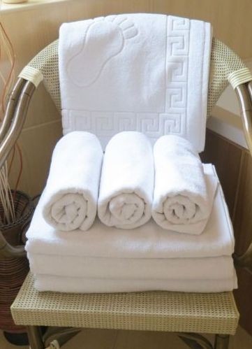 Hotelový program - Bílý ručník 50x90 cm